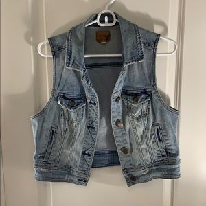 American Eagle distressed denim vest - size medium